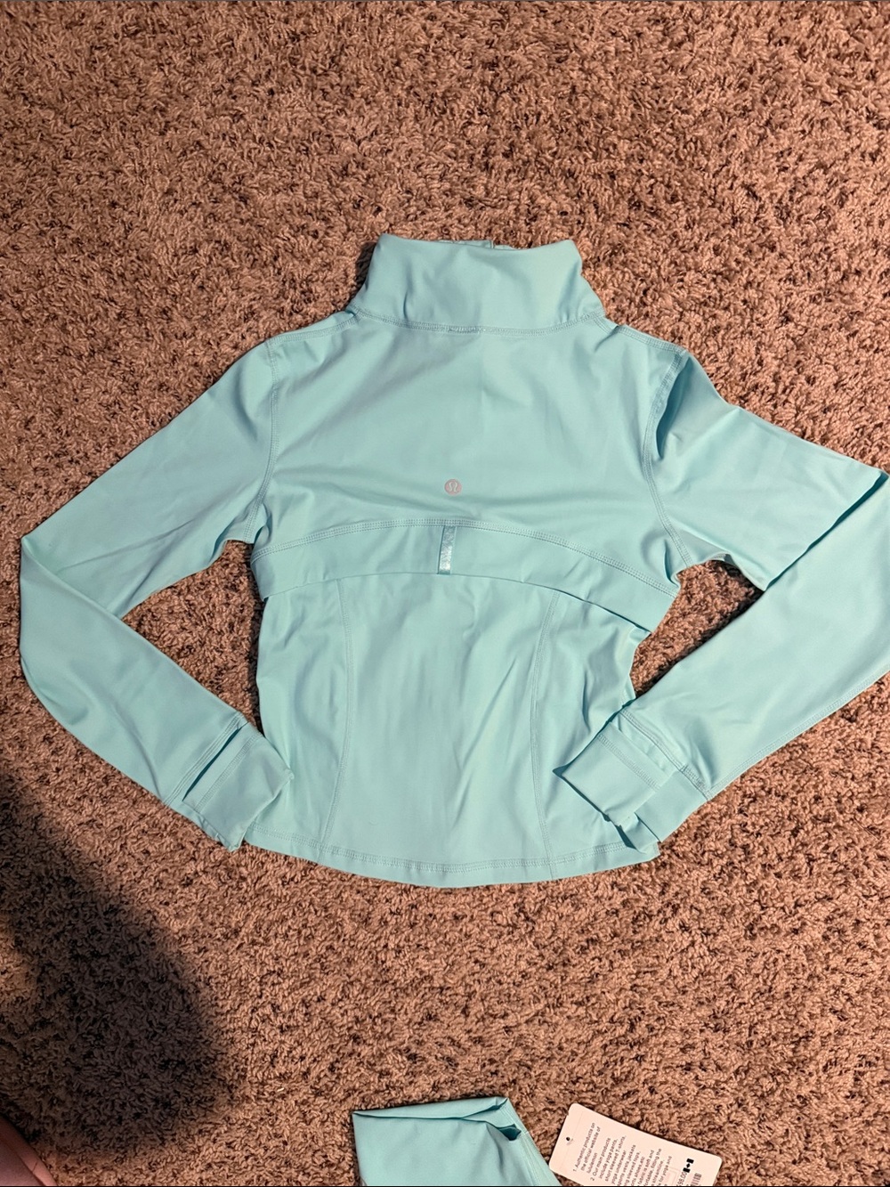 Lululemon size 6 matching set with cropped jacket and leggings in a light blue - Picture 4 of 7